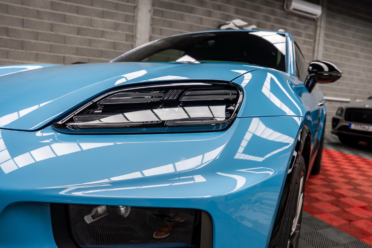 Poznański sposób na idealny lakier: odkryj moc ceramicznej powłoki ochronnej!